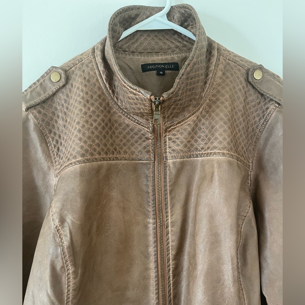 💕 2/$25 Plus Vegan Leather Jacket - Picture 3 of 5
